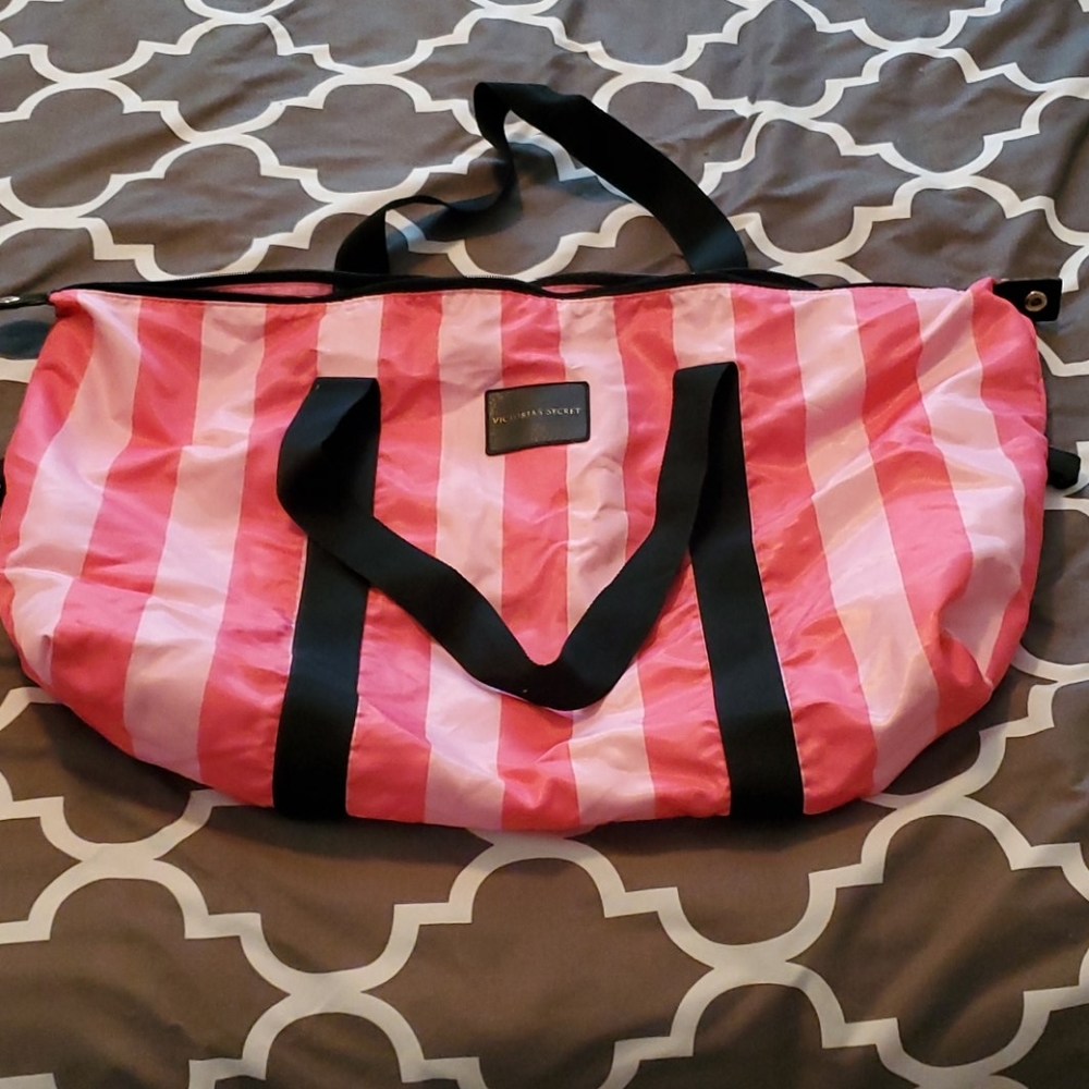VS weekender bag